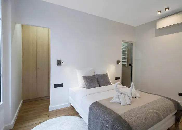 Premium - Arc De Triomphe - Trocadero باريس